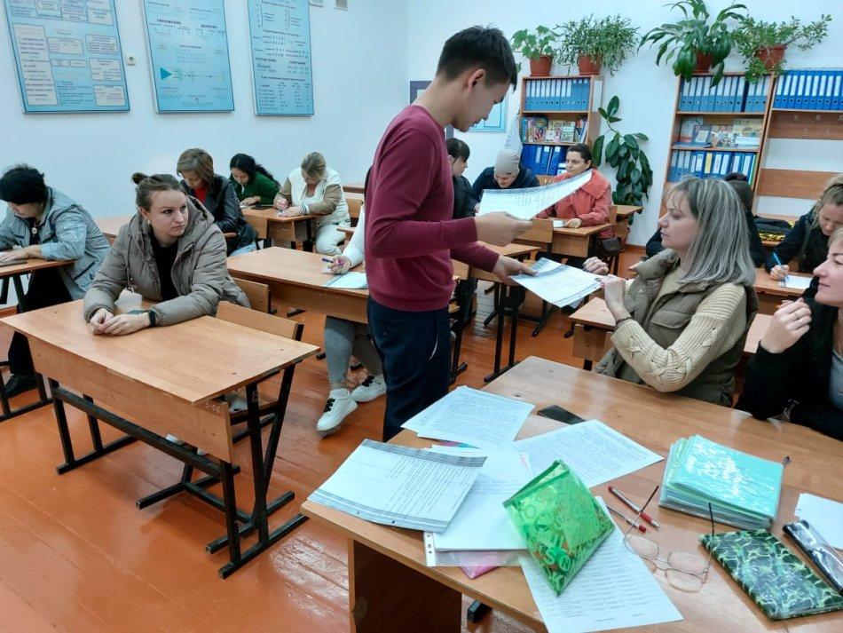 І тоқсанның аяқталуына байланысты ата-аналар жиналысы өтті.